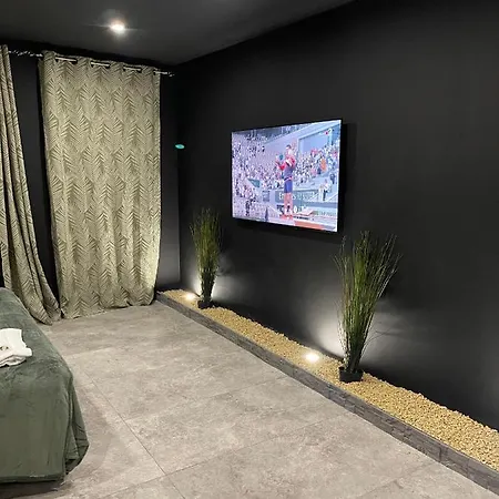 & Exotic - Balneo - Sauna - Parking Апартаменты *