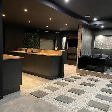 & Exotic - Balneo - Sauna - Parking Clermont-Ferrand