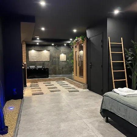 Апартаменты & Exotic - Balneo - Sauna - Parking *