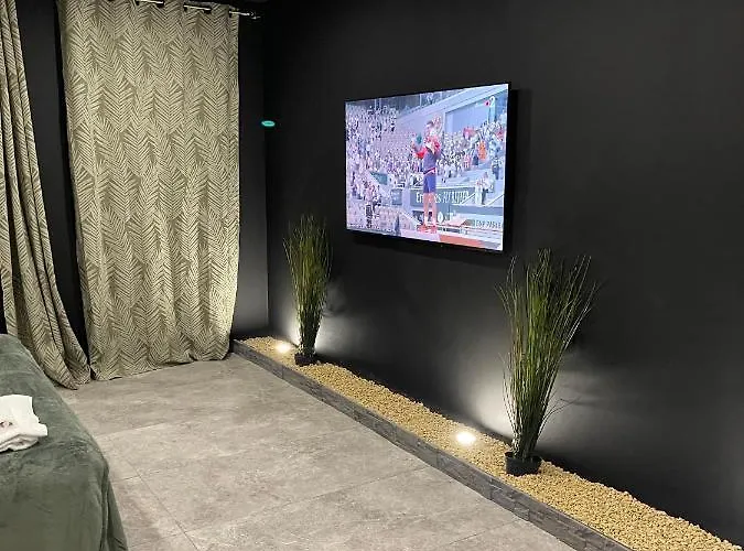 & Exotic - Balneo - Sauna - Parking Апартаменты *