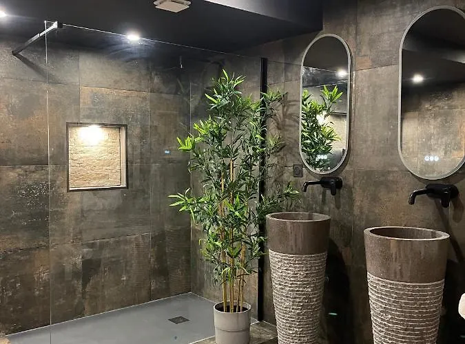 & Exotic - Balneo - Sauna - Parking Апартаменты